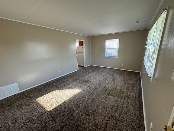2nd image of 2407 9th Ave SW