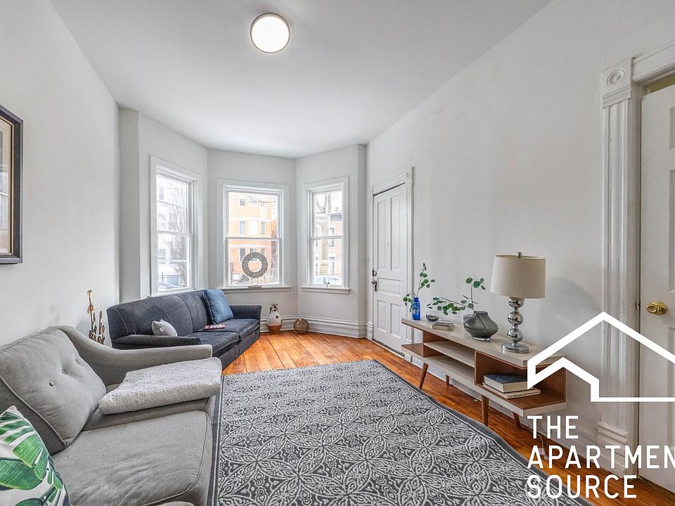 1st image of 3723 W McLean Ave #2