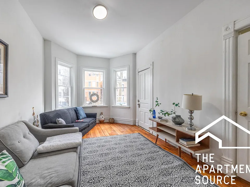 3723 W McLean Ave #2