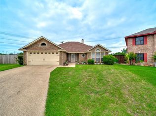 7900 Marsh Ct, Fort Worth, TX 76123