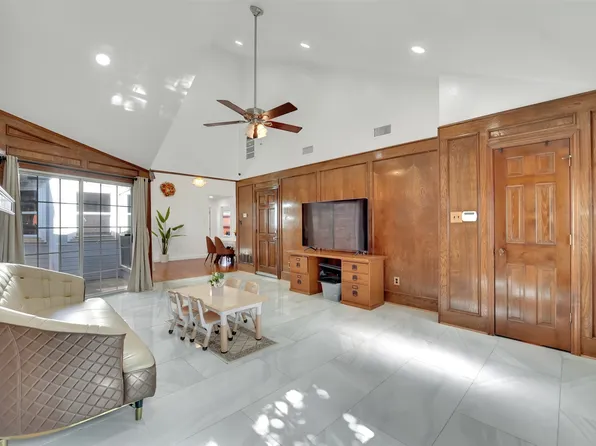 3021 Waterfront Cir, Garland, TX 75042