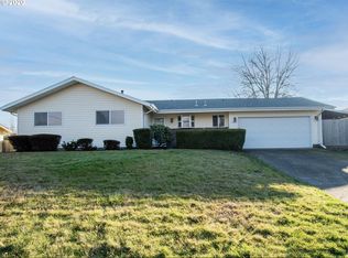 1785 Rambling Dr, Springfield, OR 97477
