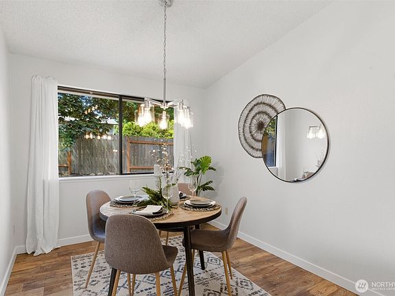 4th image of 33709 28th Avenue SW