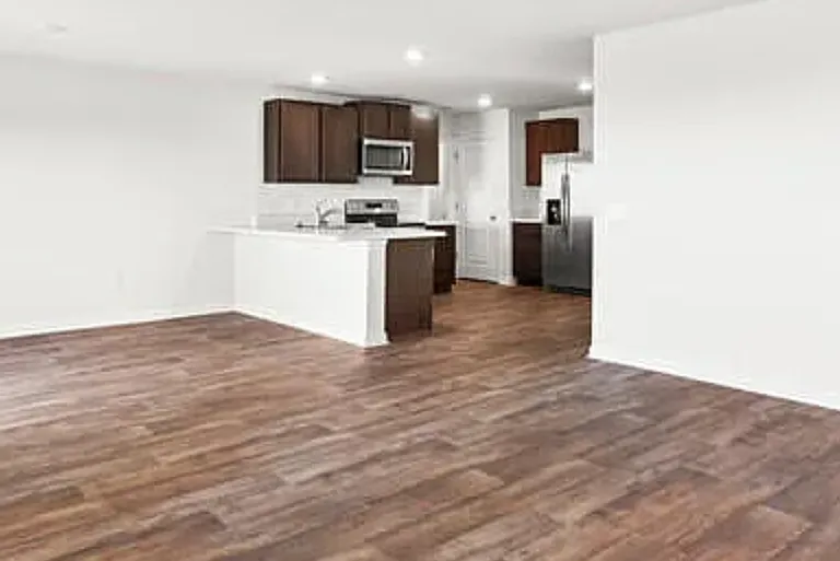 310 Kite Cir NE — Photo 6