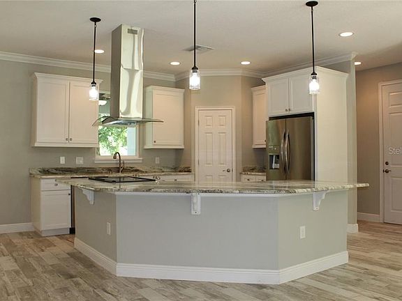 2nd image of 25115 Thornhill Dr