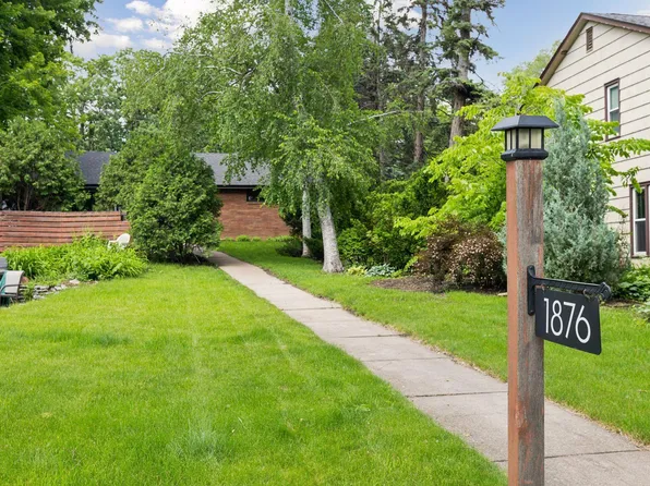 1876 Mississippi River Blvd S, Saint Paul, MN 55116