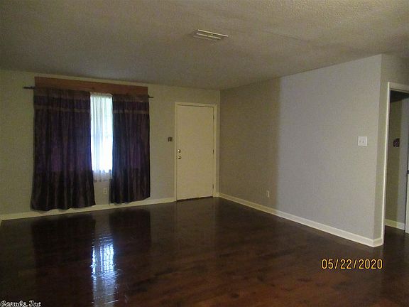 4th image of 11103 Beverly Hills Dr