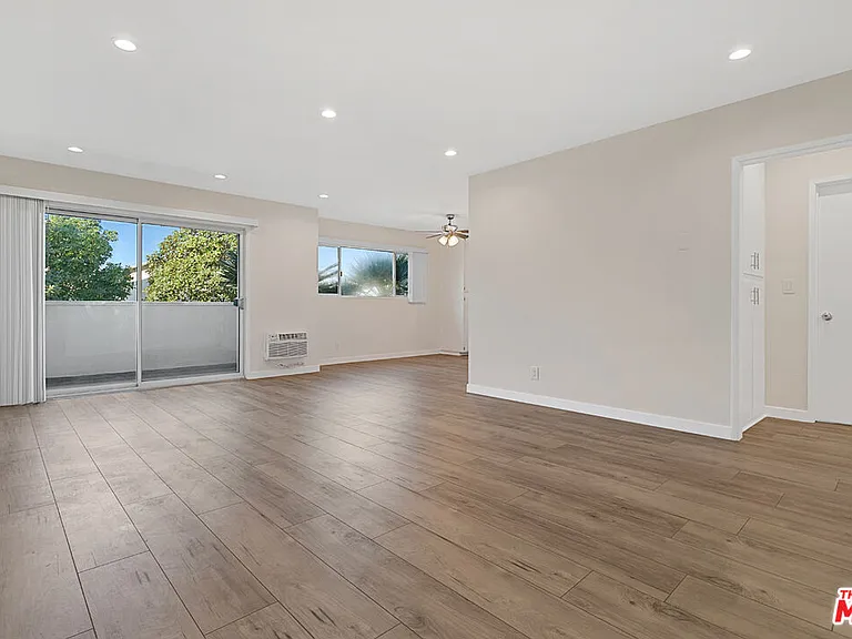 1028 S Bedford St #7 — Photo 6