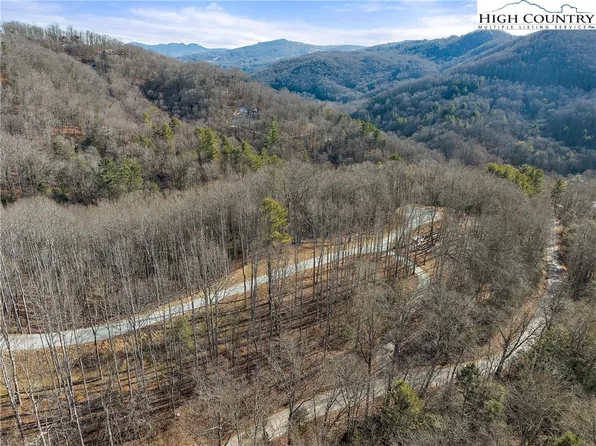 C127 Springwater Lane, Banner Elk, NC 28604