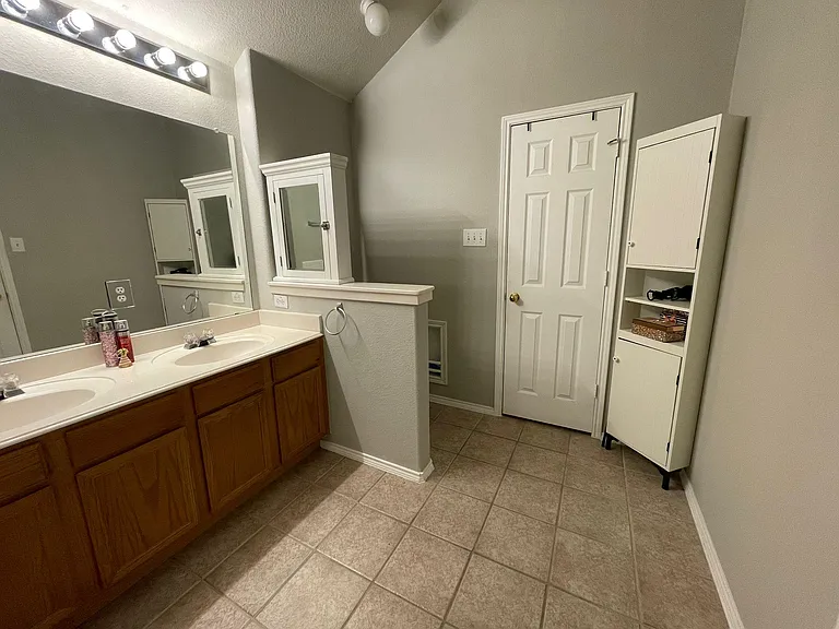 9120 Bedford Ln — Photo 12