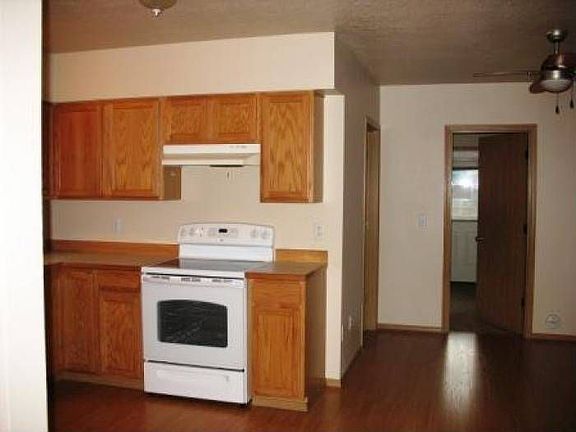 Kitchen, Eating Area