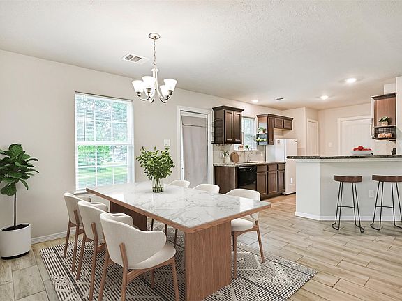 4th image of 10533 Mary Ln