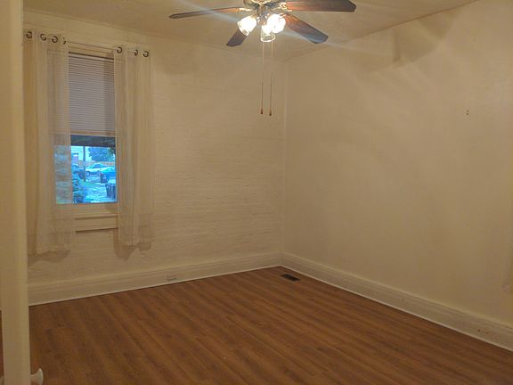 5th image of 116 E Saint Catherine St #2