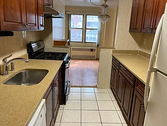 Sold by Winzone Realty Inc