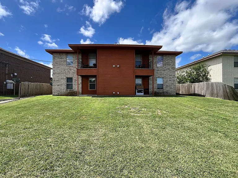 1007 Circle M Dr #C — Photo 17