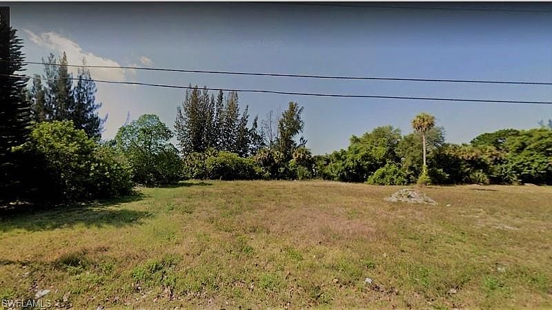1st image of 620 SW 12th Ter