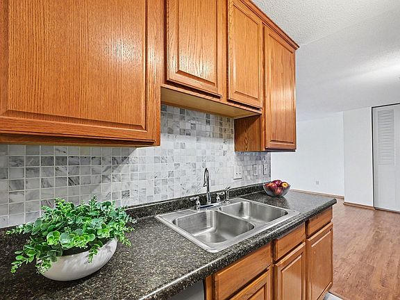 2nd image of 3522 Harriet Ave APT 304