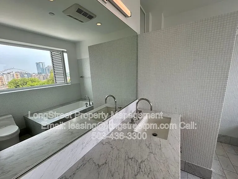 300 NW 8th Ave #902 — Photo 23