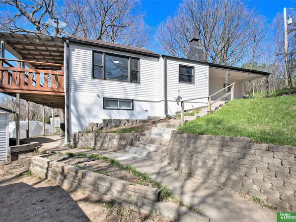 4574 Washington Ave, Omaha, NE 68152