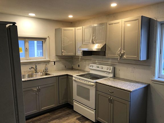 Kitchen with new cabinets
