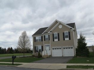 7449 Iron Dr, Macungie, PA 18062