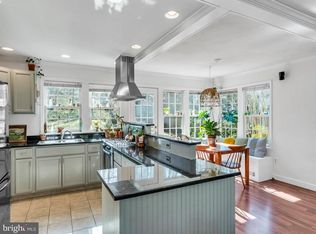 11 Beechwood Rd, Arnold, MD 21012