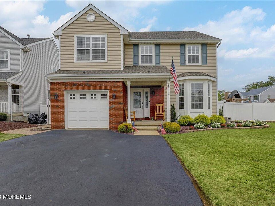 2 Devonshire Drive, Hazlet, NJ 07730 | MLS #22622414 | Zillow