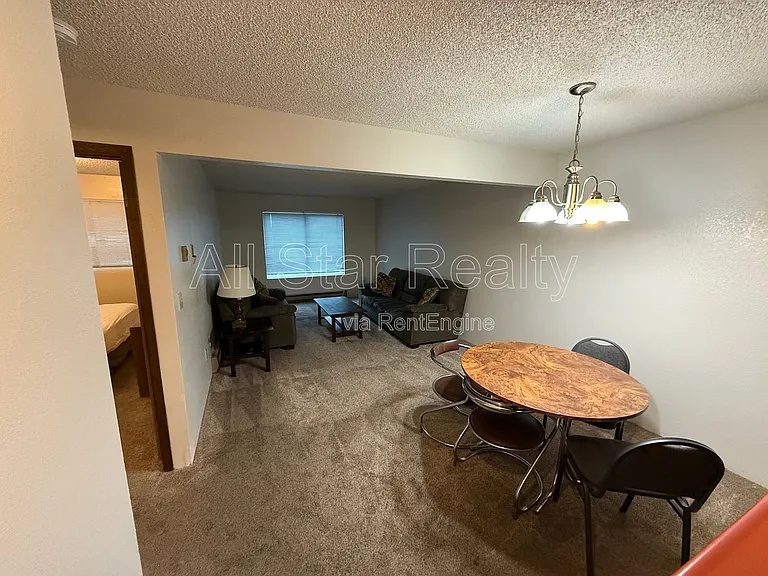 Norseman Apartments — Photo 6