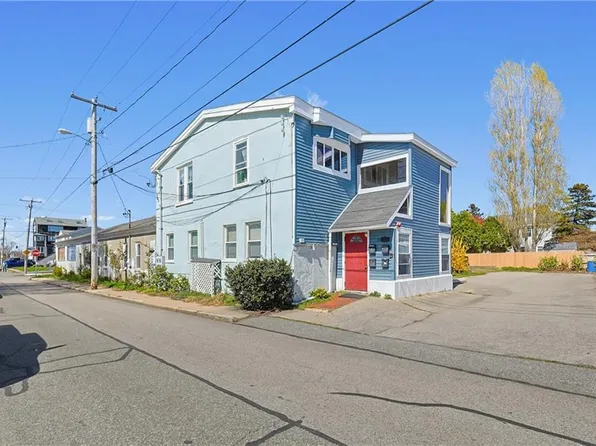 33 Halsey St, Newport, RI 02840