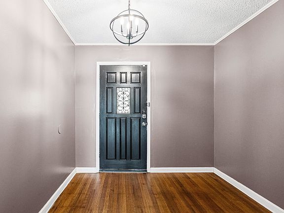 4th image of 4745 Durbin Ave
