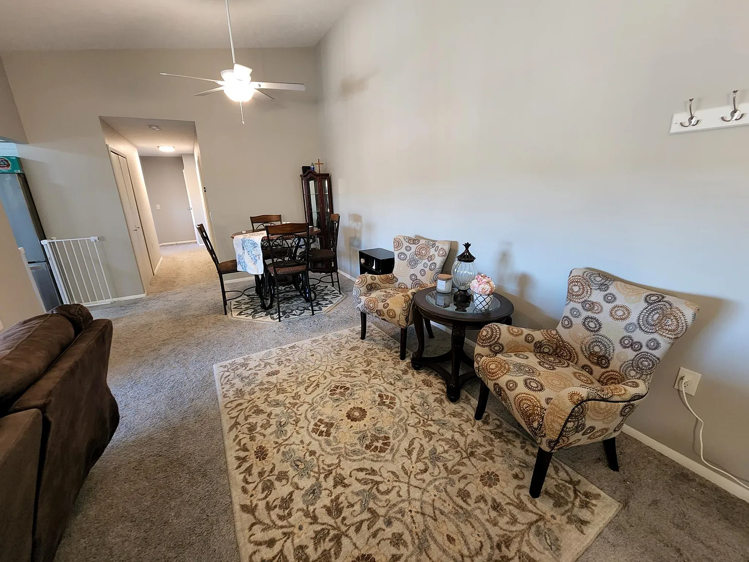 2 bed, 1290 sqft, $1,890 — Photo 3