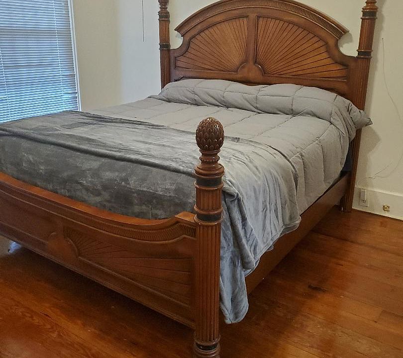 2nd image of 1118 Jefferson St #1