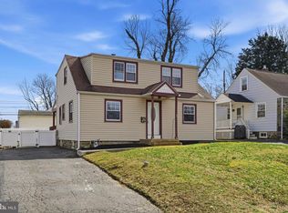 78 Seward Ln, Aston, PA 19014