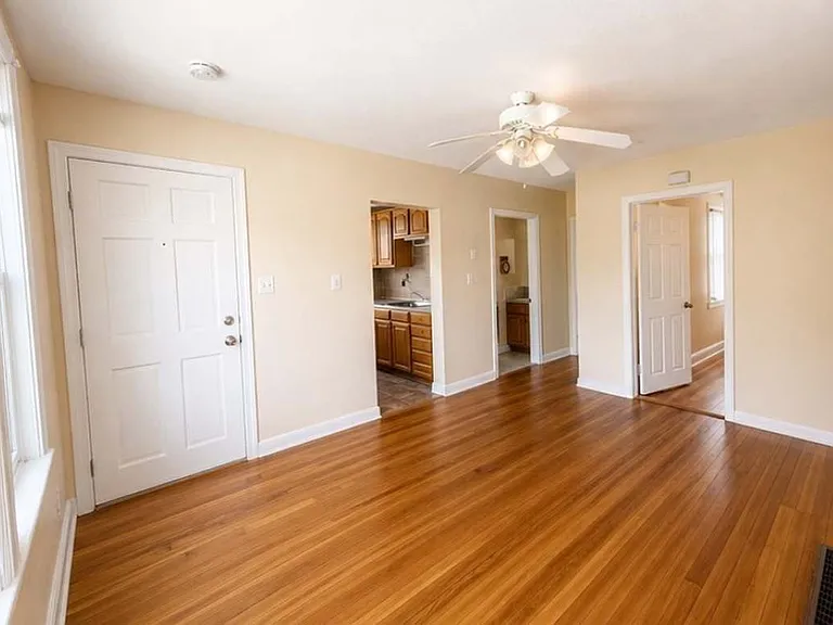 185 Stevens St #1 — Photo 3