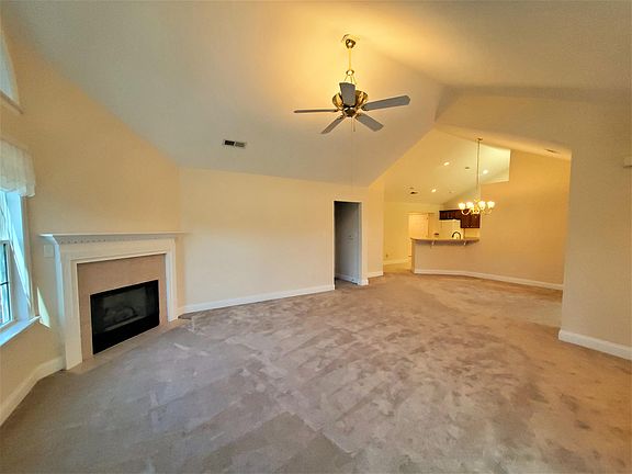 3rd image of 2531 Baskette Way