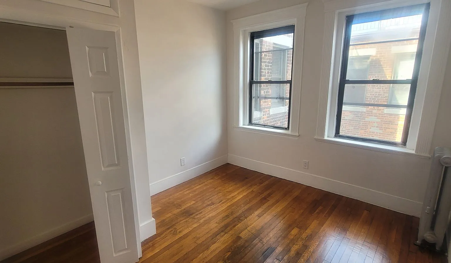 No Fee! Newly Renovated Luxury Split! Heat & Hot Water Included. Near T! Great for BU Students — Photo 4
