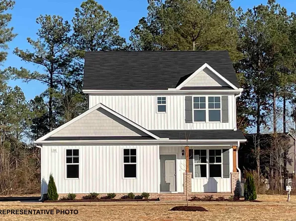 416 Olde Place Dr, Zebulon, NC 27597