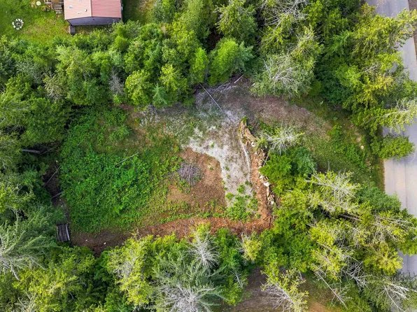 9782 Bottle Bay Rd, Sagle, ID 83860