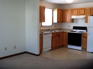 209 Stonewall Court, Nappanee, IN 46550