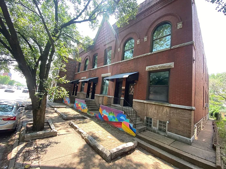 2902-2906 Cherokee — Photo 1