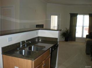 1251 Strassner Dr APT 2211, Saint Louis, MO 63144
