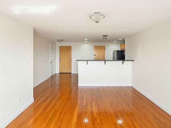 5th image of 44 Lafayette Ave APT 308