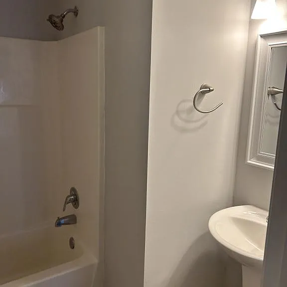 3713 Breckridge Cir — Photo 7