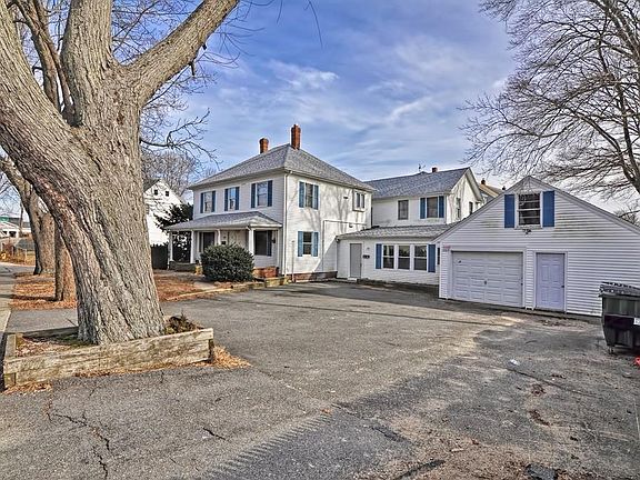 4th image of 18 Forest Ave