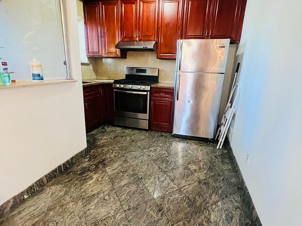 1st image of 4307 163rd St #1