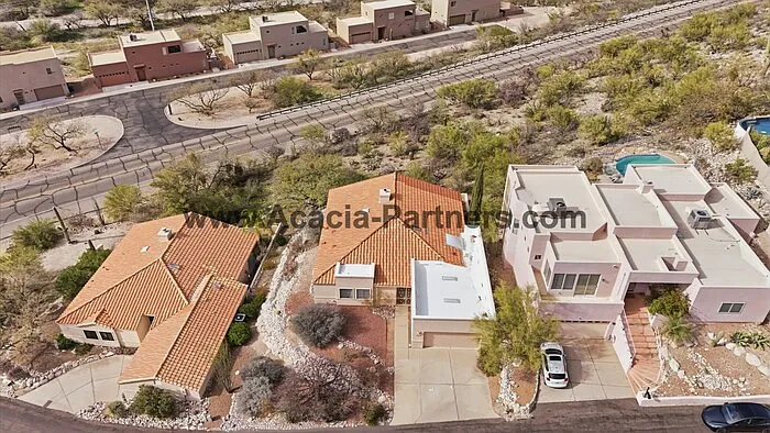 4221 N Summer Set Dr — Photo 4