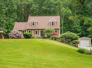 21 Crystal Dr, Hampton Falls, NH 03844