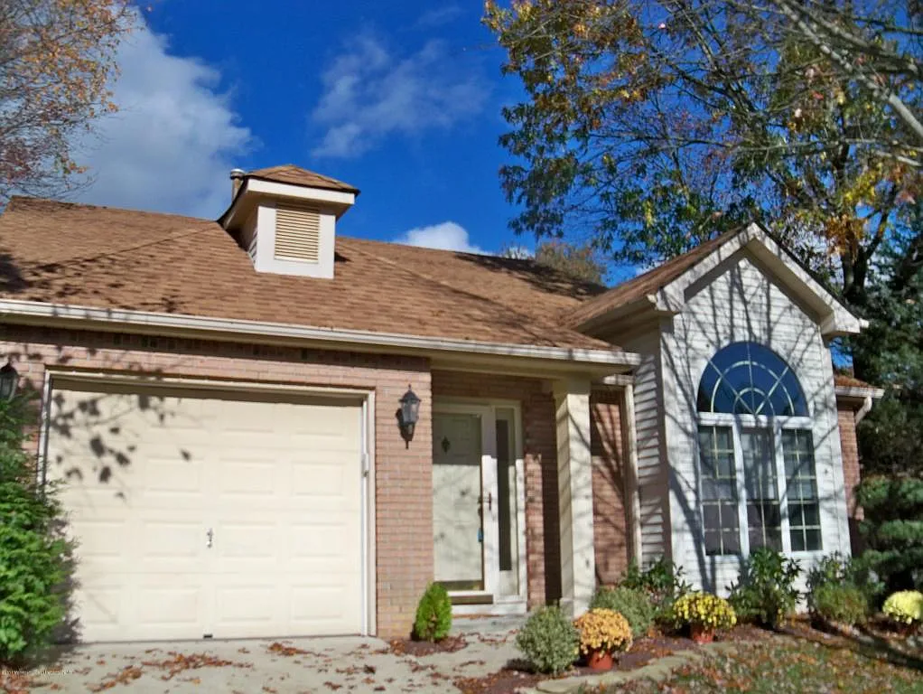 1444 Burr Oak Rd photo 1