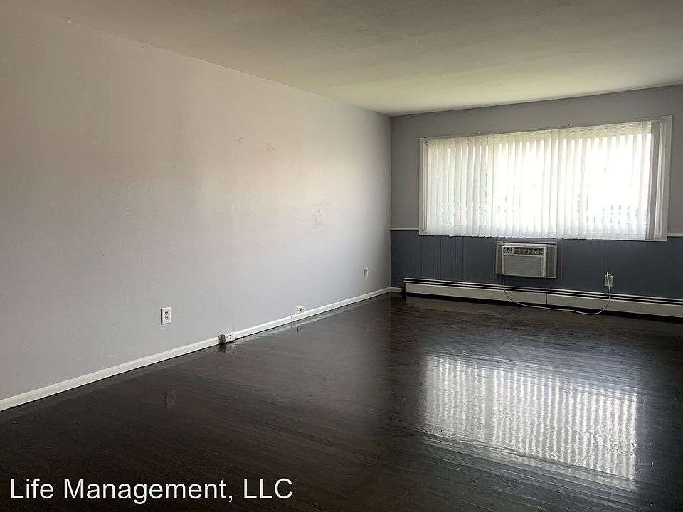 1st image of 5904 50th Ave APT 09