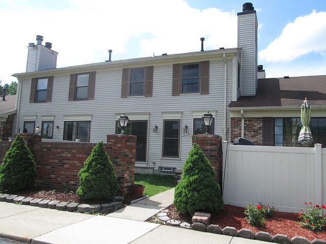 1st image of 38716 Golfview Dr W